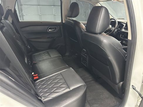 Used 2021 Nissan Rogue Platinum AWD/4WD image 12
