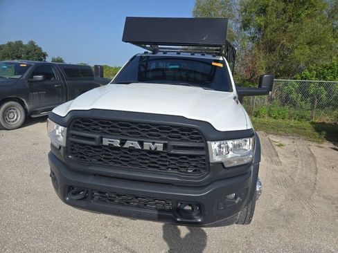 Used 2022 RAM 5500 Tradesman RWD image 3