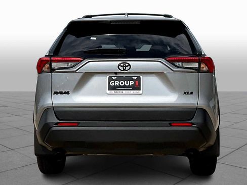 New 2025 Toyota RAV4 XLE image 4