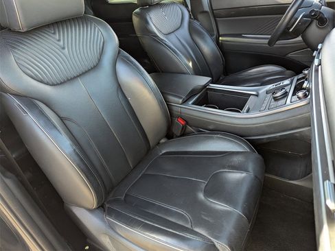 Used 2024 Hyundai Palisade Calligraphy image 13