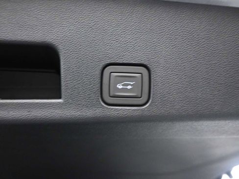 New 2025 GMC Acadia Elevation w/ Elevation Premium Package image 23