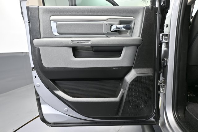 Used 2019 RAM 1500 Warlock AWD/4WD image 26