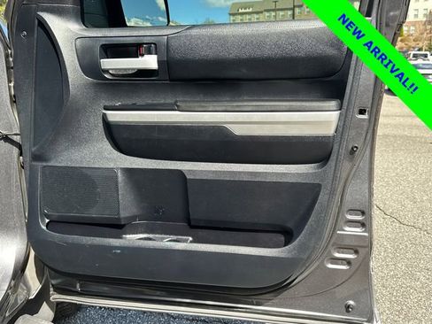 Used 2014 Toyota Tundra SR5 w/ SR5 Upgrade Package image 14