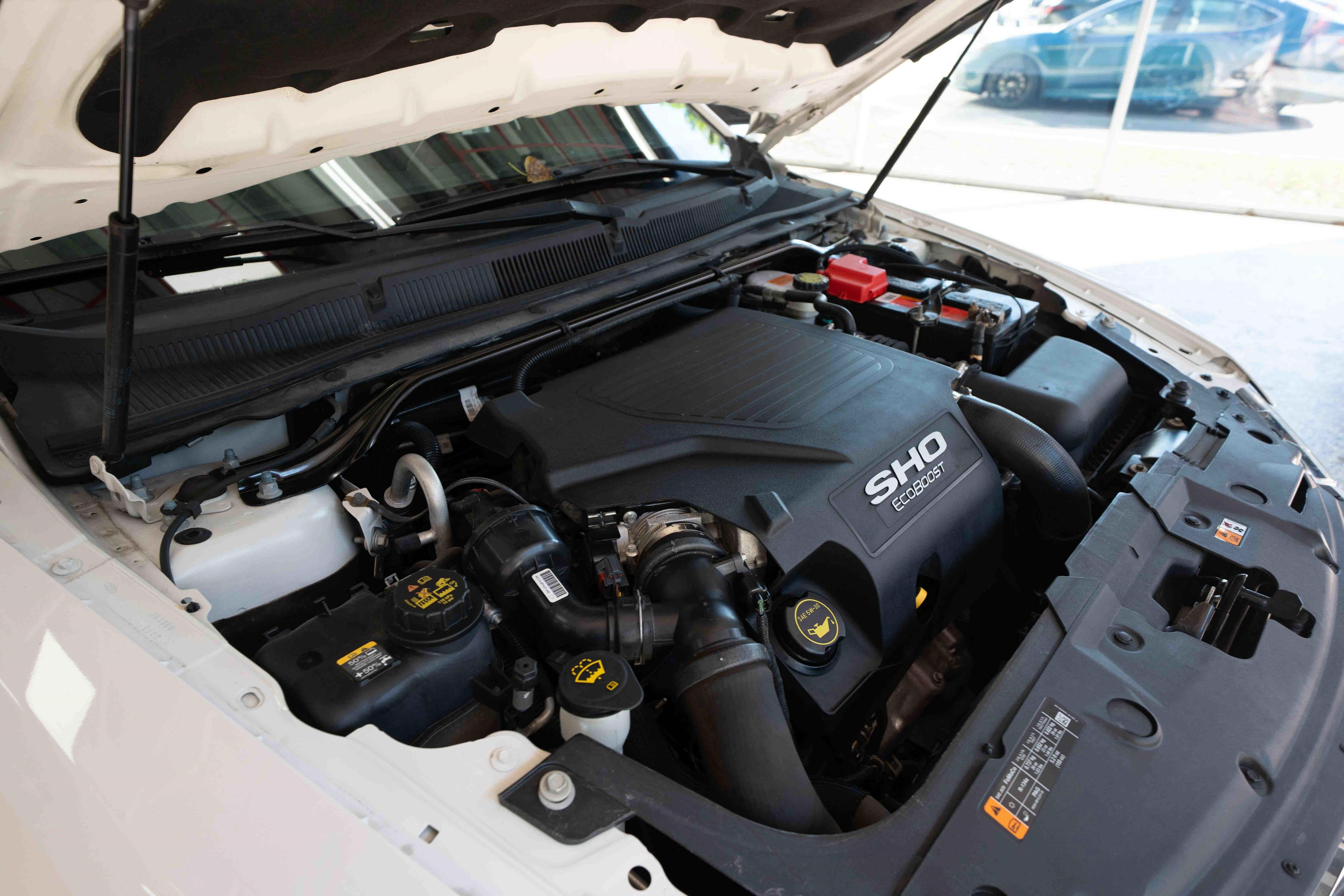 Used 2018 Ford Taurus SHO AWD/4WD image 30