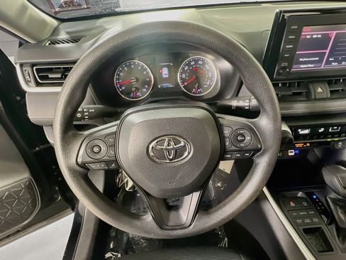 Used 2019 Toyota RAV4 LE w/ All Weather Liner Package AWD/4WD image 11