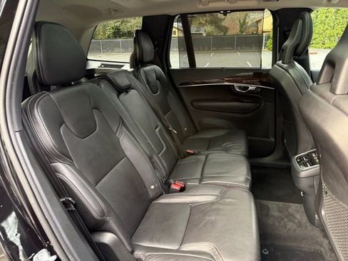 Used 2017 Volvo XC90 T6 Inscription w/ Vision Package image 32