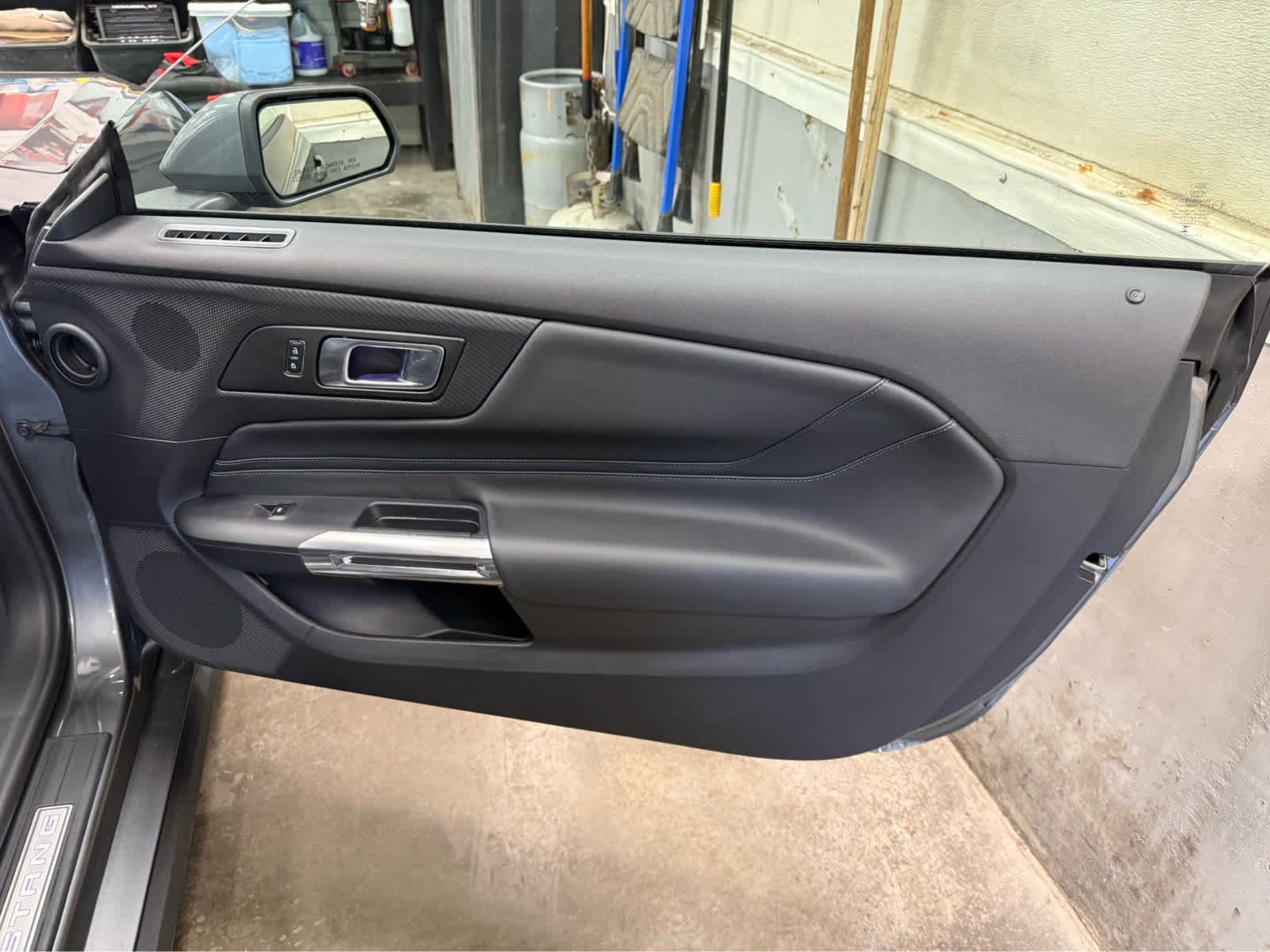 Used 2025 Ford Mustang GT Premium RWD image 29