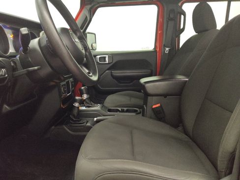 Used 2018 Jeep Wrangler Unlimited Sport AWD/4WD image 17