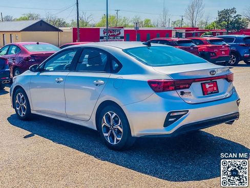 Used 2021 Kia Forte LXS image 5
