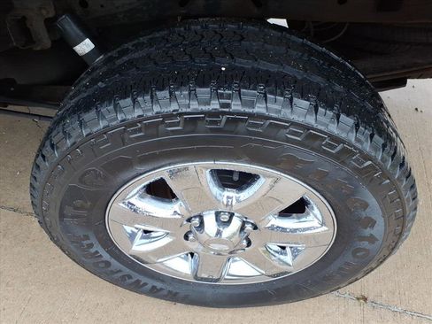 Used 2013 Ford F150 XLT w/ XLT Chrome Pkg image 5