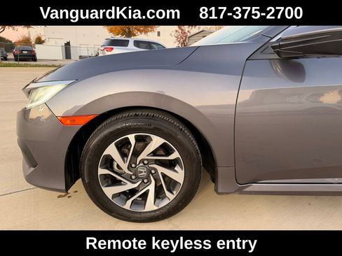 Used 2016 Honda Civic EX image 8