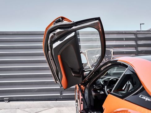 Used 2019 BMW i8 Coupe AWD/4WD image 29
