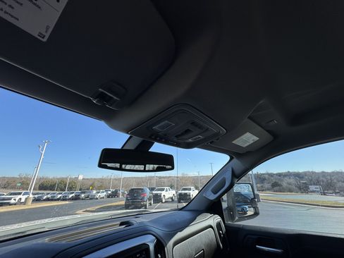 Used 2021 Chevrolet Silverado 1500 LT w/ Texas Edition Plus image 17