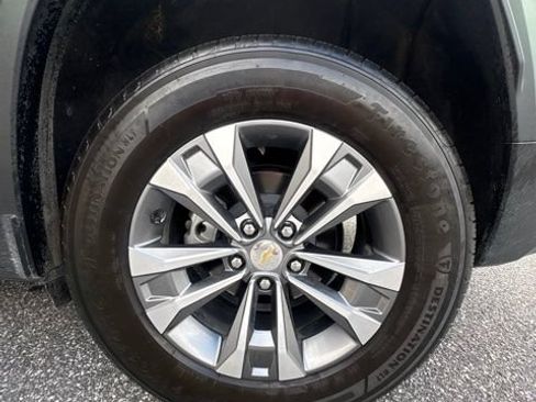 Used 2026 Chevrolet Equinox LT w/ LPO, Floor Liner Package FWD image 12