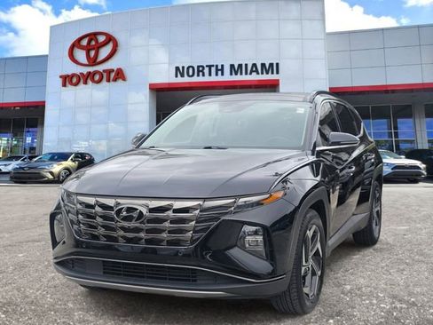 Used 2022 Hyundai Tucson Limited w/ Cargo Package image 2