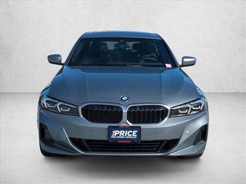 Certified 2025 BMW 330i Sedan w/ Premium Package image 2