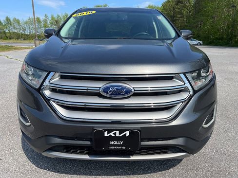 Used 2018 Ford Edge Titanium w/ Equipment Group 301A AWD/4WD image 13