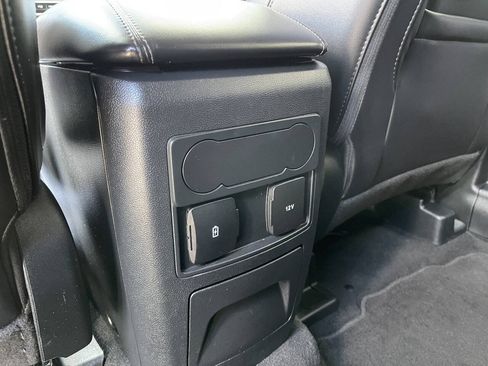 Used 2023 Ford Explorer XLT w/ Equipment Group 202A AWD/4WD image 16