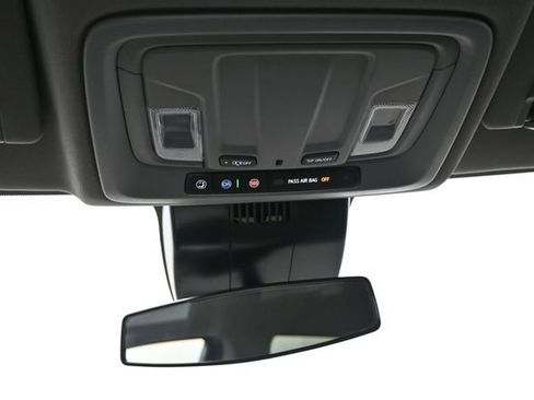Used 2025 Chevrolet Silverado 1500 LT AWD/4WD image 48