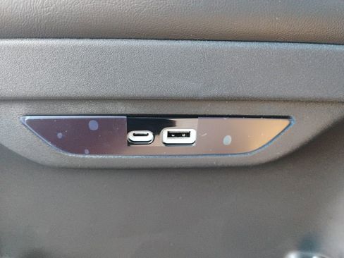New 2026 Chrysler Pacifica Select image 18