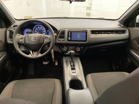 Used 2022 Honda HR-V Sport image 12