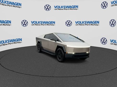 Used 2024 Tesla Cybertruck Cyberbeast AWD/4WD image 2
