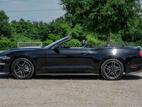 Used 2020 Ford Mustang Premium RWD image 18