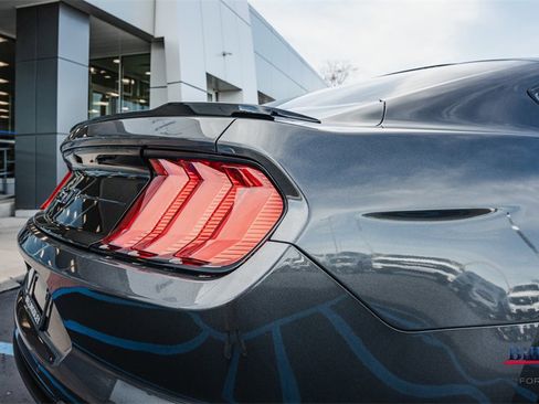 Used 2020 Ford Mustang GT w/ Equipment Group 301A image 6
