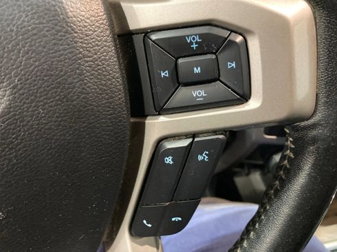 Used 2019 Ford F150 Lariat AWD/4WD image 23