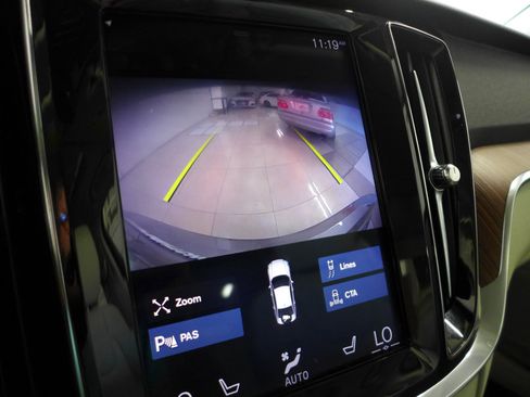 Used 2020 Volvo S60 T5 Momentum image 21