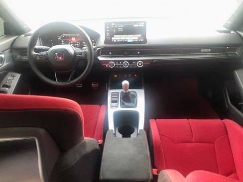 Used 2025 Honda Civic Type R image 15