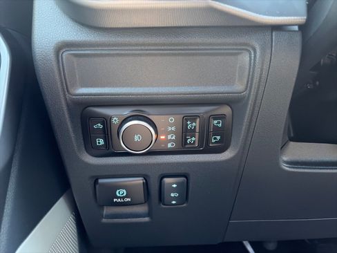 Used 2025 Ford F150 Lariat w/ Equipment Group 502A High AWD/4WD image 33