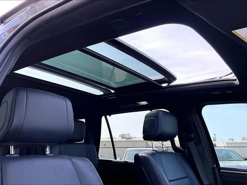 Used 2023 Toyota Sequoia Platinum image 21