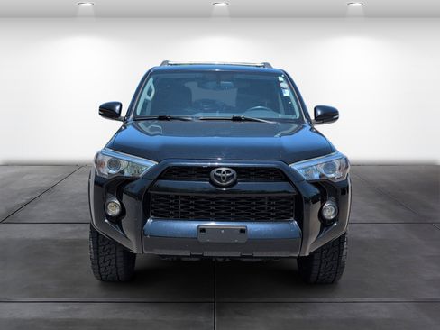 Used 2017 Toyota 4Runner SR5 Premium AWD/4WD image 6
