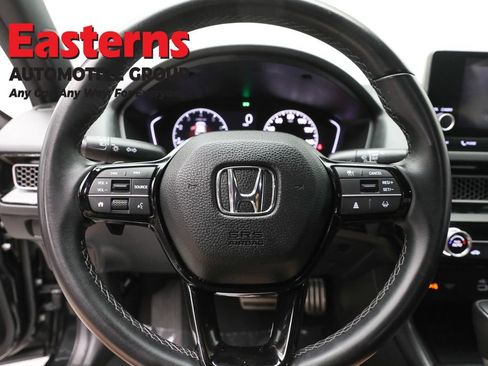 Used 2022 Honda Civic Sport image 10
