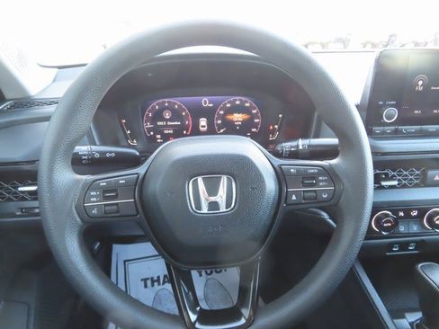 Used 2023 Honda Accord EX image 32