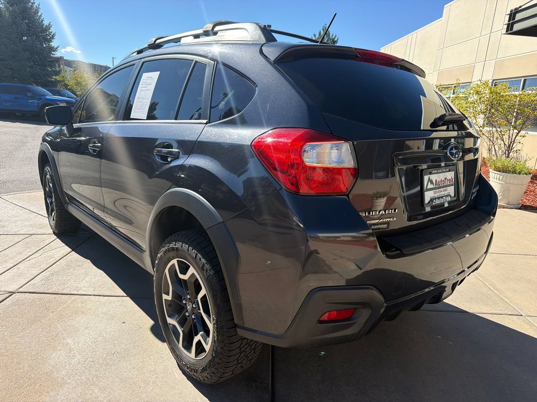 Used 2017 Subaru Crosstrek 2.0i Premium w/ Moonroof Package AWD/4WD image 8