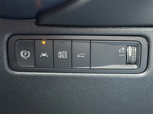 New 2026 Chevrolet Equinox EV LT image 30