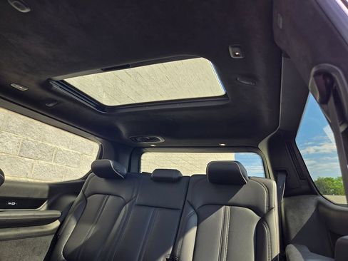Used 2022 Jeep Grand Wagoneer Series II AWD/4WD image 50