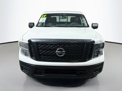 Used 2017 Nissan Titan S RWD image 11