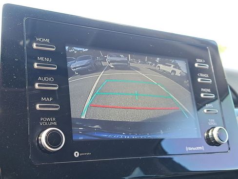 Used 2021 Toyota Camry LE image 21