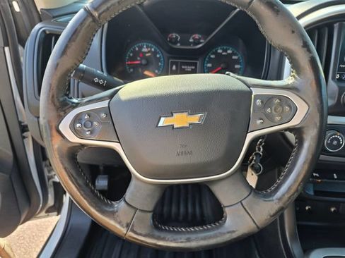 Used 2022 Chevrolet Colorado LT w/ Fleet Safety Package RWD image 27