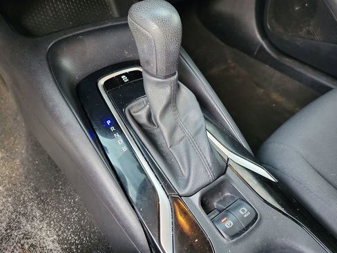 Used 2022 Toyota Corolla LE image 8