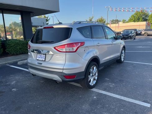 Used 2014 Ford Escape Titanium w/ Equipment Group 401A FWD image 3