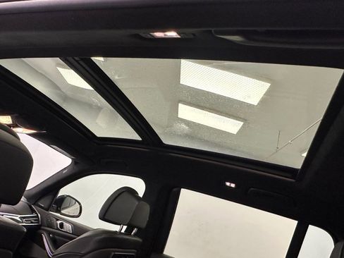 Used 2019 BMW X7 xDrive40i w/ Premium Package AWD/4WD image 37