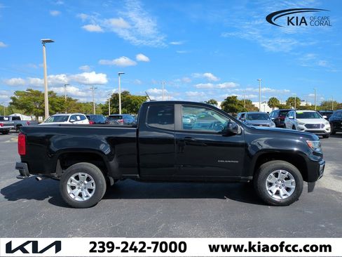 Used 2021 Chevrolet Colorado LT w/ LT Convenience Package image 4