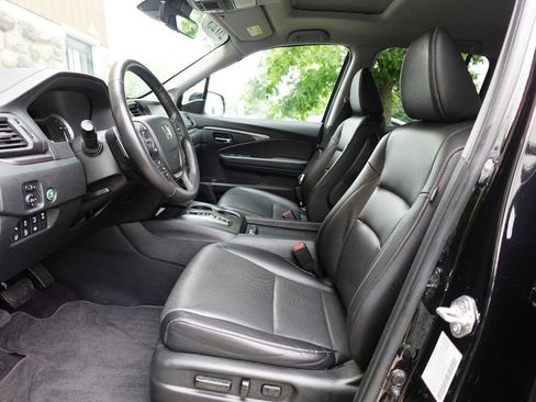 Used 2023 Honda Ridgeline RTL-E image 12