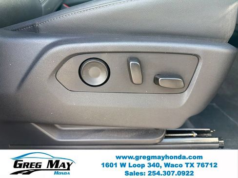 Used 2025 GMC Sierra 1500 SLT RWD image 30
