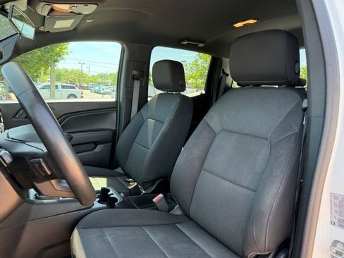 Used 2023 Chevrolet Colorado W/T RWD image 14