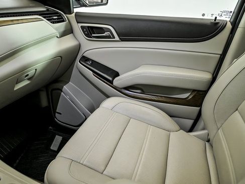 Used 2020 GMC Yukon XL Denali image 25